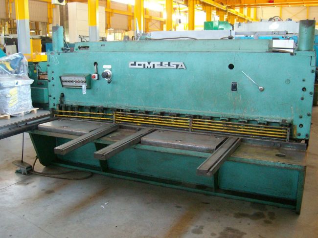 CISAILLE HYDRAULIQUE COMESSA 3000x6 - AVANT